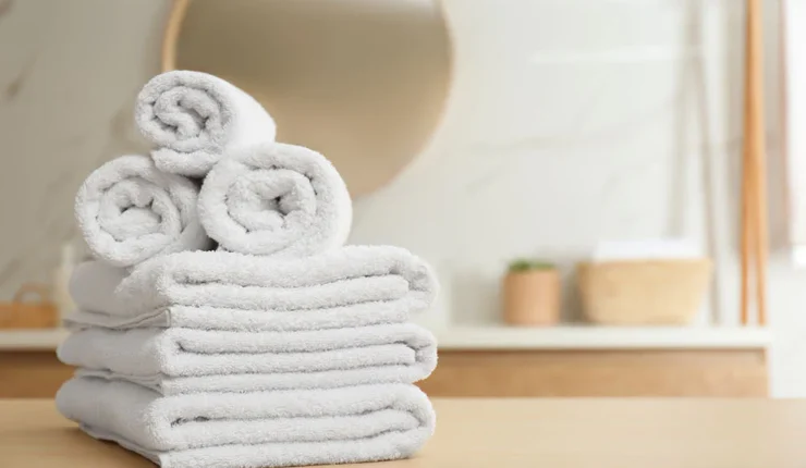 white-towels